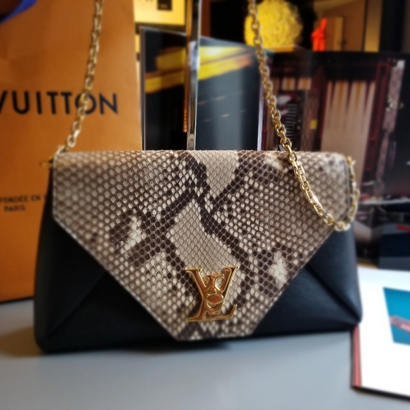 Louis Vuitton Exotic Noir Python Snake skin - Picture 2 of 16